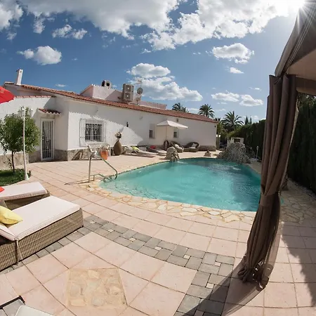 Campello Lux Pool Βίλα